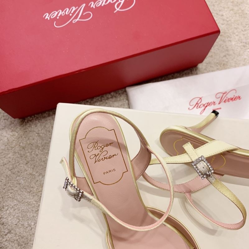 Roger Vivier flat shoes